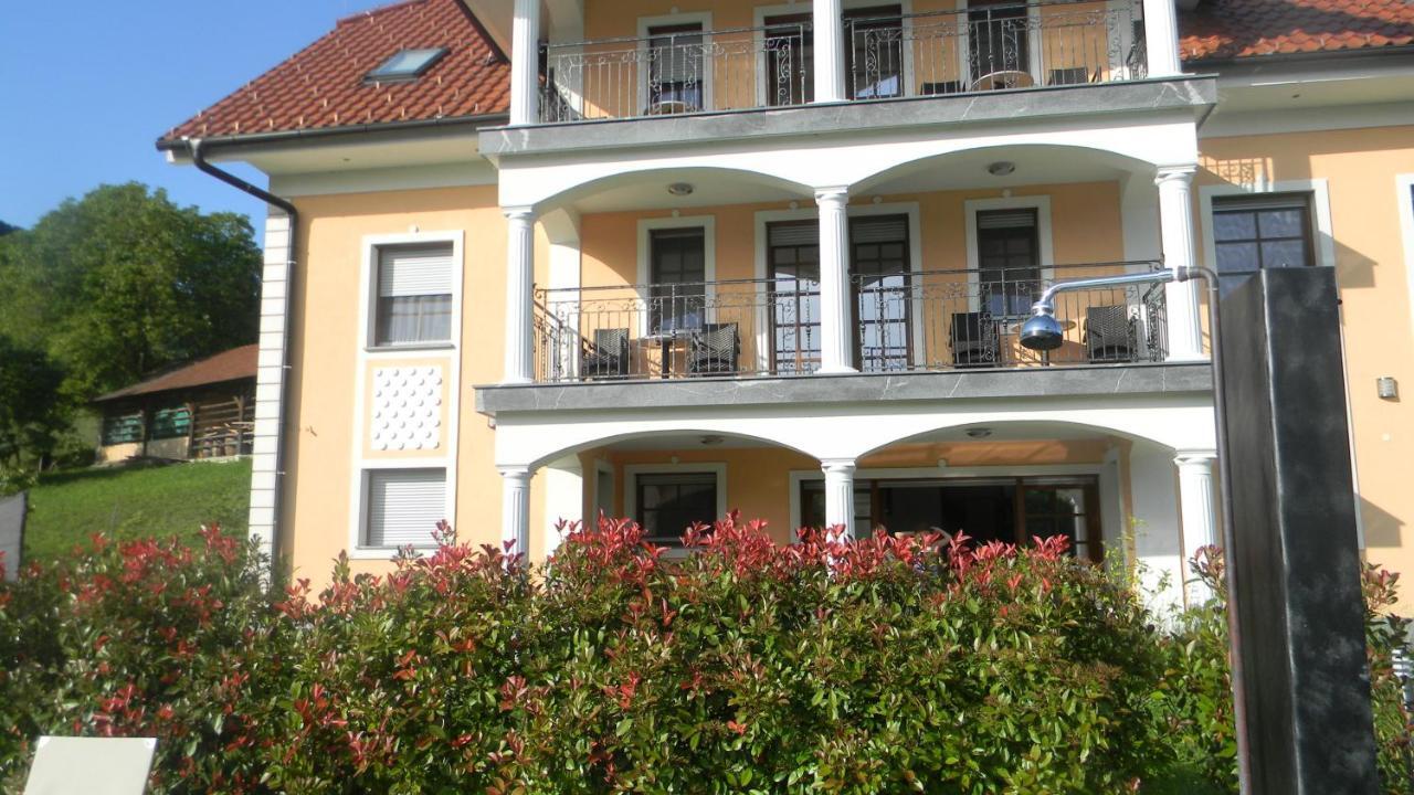Vila Silva Marija Apartments Pišece Kültér fotó